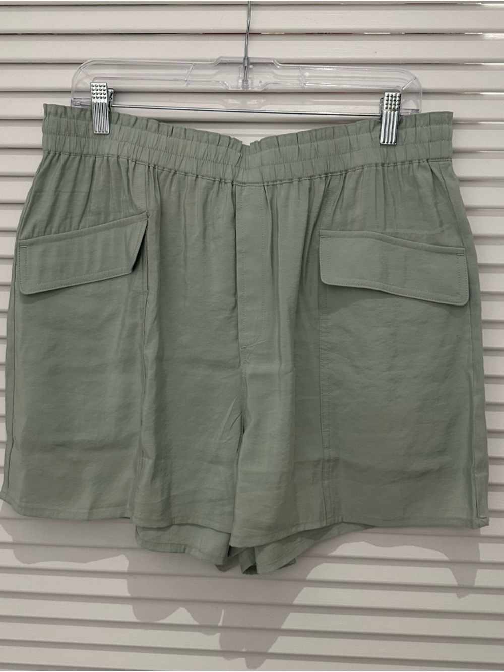 NWT Madewell Pull-On Cargo Shorts in Softdrape